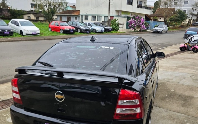 imagem-https://www.socarrao.com.br/sc-vehicle-images-prod/2948639/1785441501391-8a73b78d747e406792b1ebfa23d17159_1785441056181.jpg