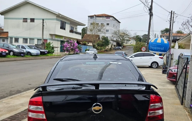 imagem-https://www.socarrao.com.br/sc-vehicle-images-prod/2948639/1785441501391-ab56d1679bcc4d01bfde30e321bbe936_1785441056176.jpg
