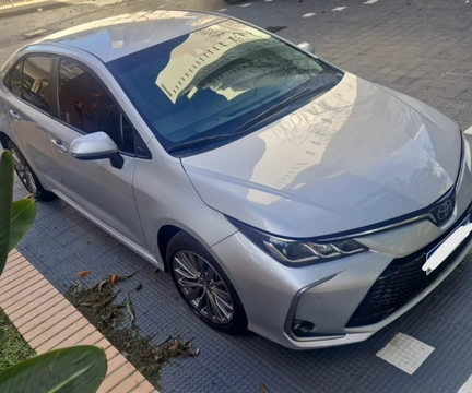 Toyota Corolla 2024 Prata — foto 1 de 3