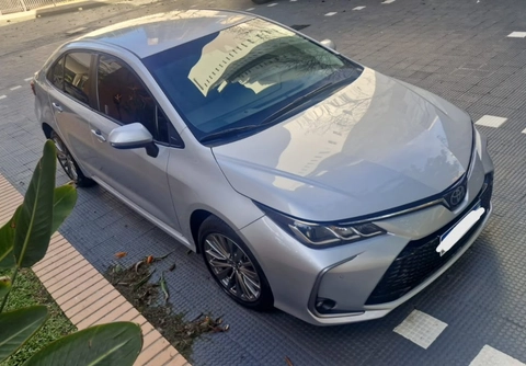 Toyota Corolla 2024 Prata — foto 1 de 3