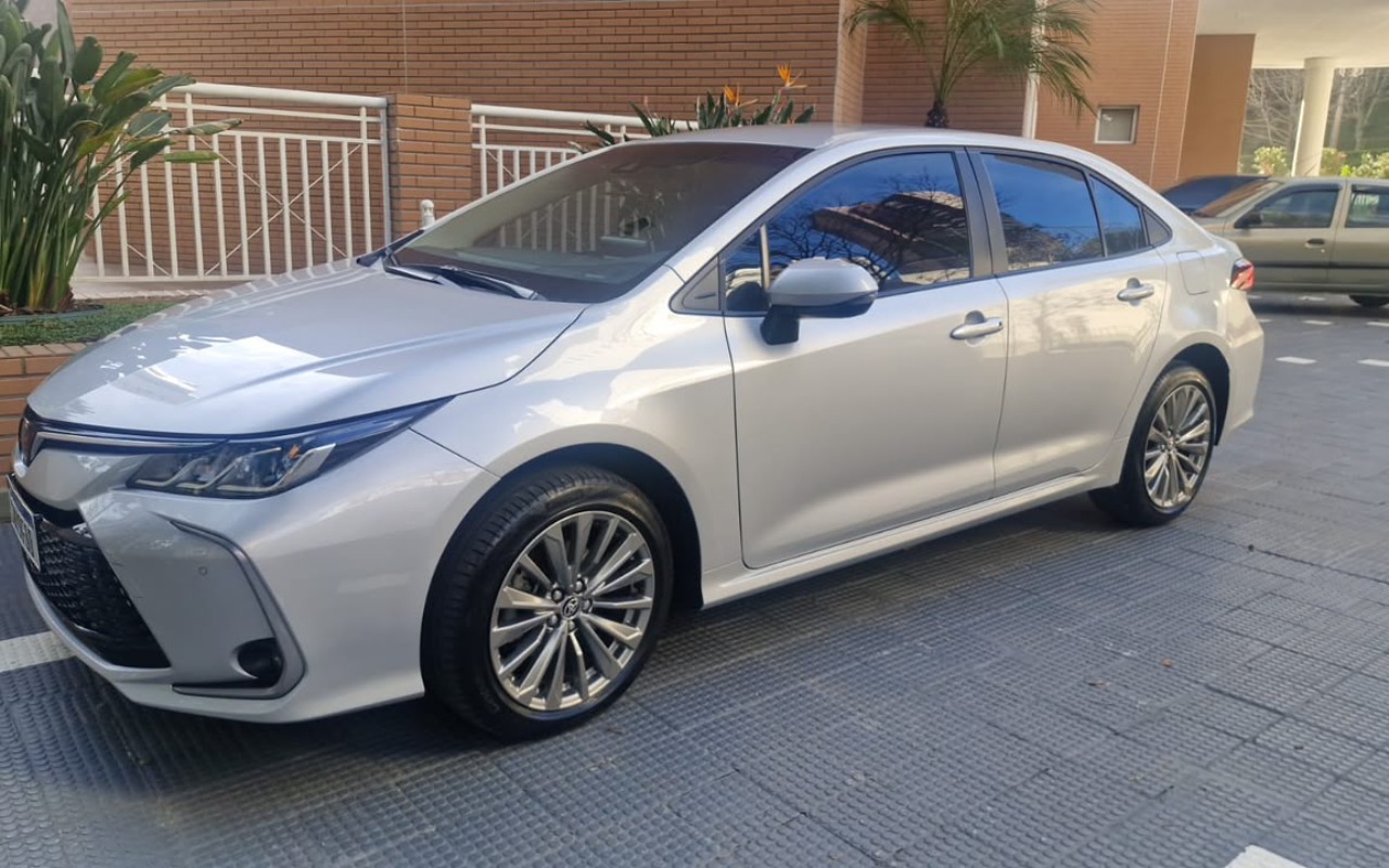 imagem-https://www.socarrao.com.br/sc-vehicle-images-prod/2949055/1785847009318-V2hhdHNBcHAgSW1hZ2UgMjAyNi0wOC0wNCBhdCAwOS4zMS4xNC5qcGVn.jpeg