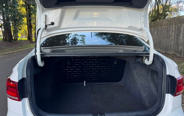 imagem-https://www.socarrao.com.br/sc-vehicle-images-prod/2949327/1785443449582-V2hhdHNBcHAgSW1hZ2UgMjAyNi0wNy0zMCBhdCAxNi4yMC41NSAoMikuanBlZw.jpeg