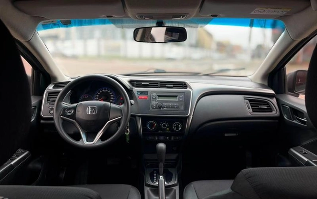 imagem-https://www.socarrao.com.br/sc-vehicle-images-prod/2949331/1785505432696-8333536_6_B_f27cd5cf1f.jpeg