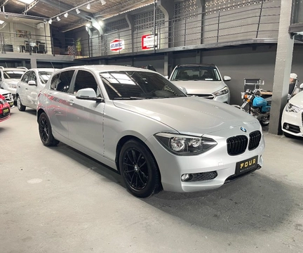 Bmw 116i 1.6 TB 16V 136cv 5p 2014 Prata — foto 1 de 3