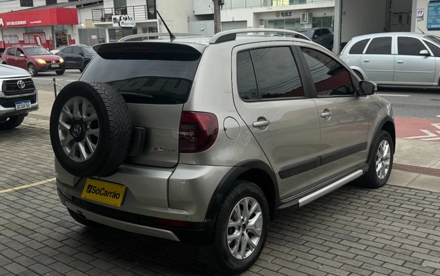 imagem-https://www.socarrao.com.br/sc-vehicle-images-prod/2949760/1785444507344-SU1HXzMzMTUuanBn.jpg