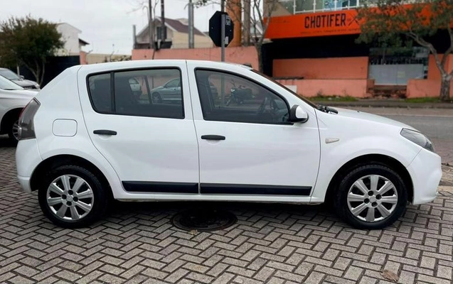 imagem-https://www.socarrao.com.br/sc-vehicle-images-prod/2949786/1788981295056-8333688_3_B_46895014ea.jpeg