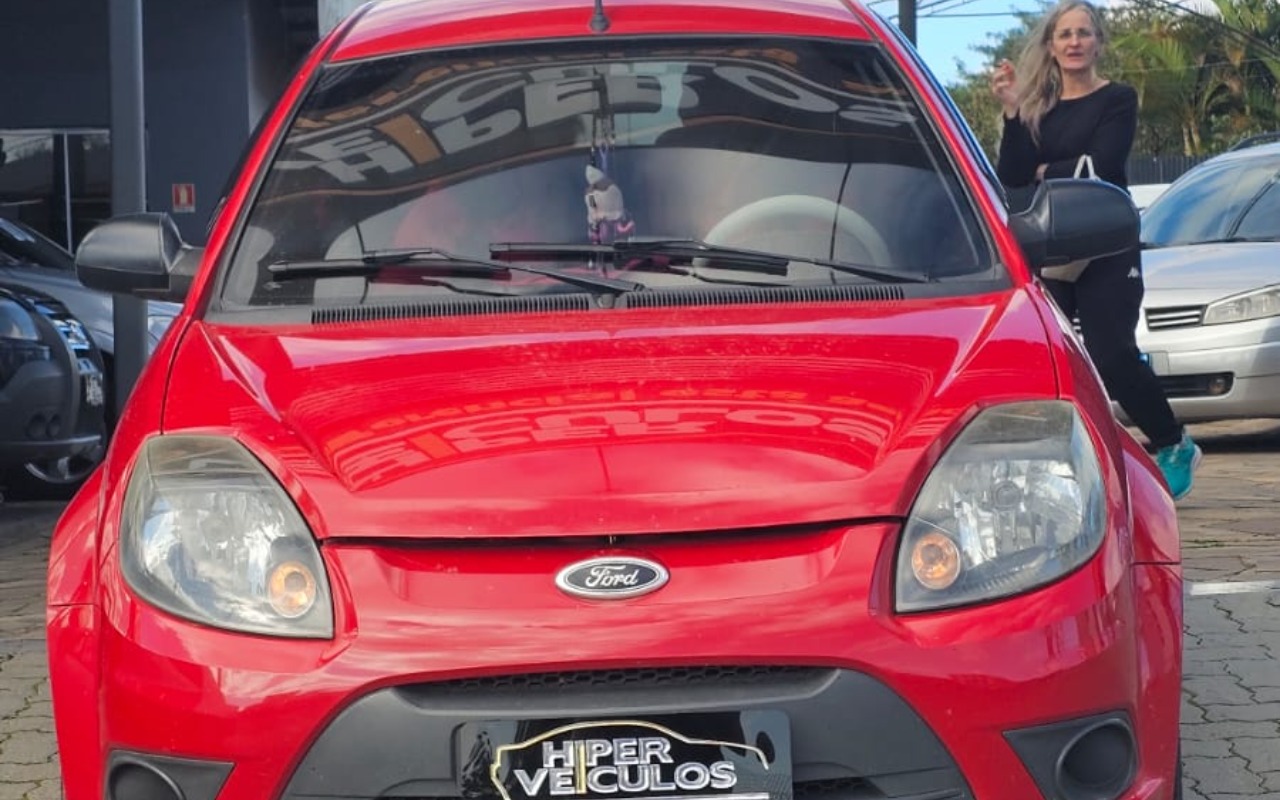 imagem-https://www.socarrao.com.br/sc-vehicle-images-prod/2949808/1785444635874-ZWVlZjRjMWEtNDVkOS00ZjE1LTk1ZjItZGQyOGNiYWQ2MjQ3LmpwZw.jpg