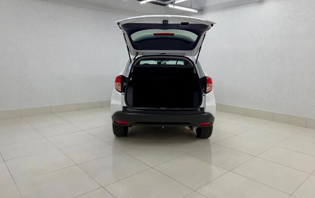 imagem-https://www.socarrao.com.br/sc-vehicle-images-prod/2950077/1788387907476-8333874_8_B_2e3c7c6590.jpeg