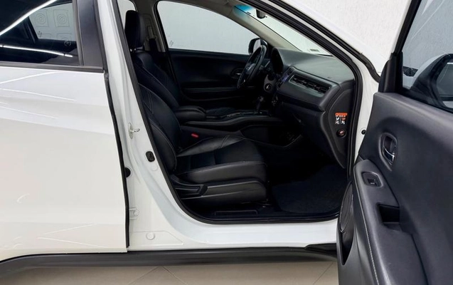 imagem-https://www.socarrao.com.br/sc-vehicle-images-prod/2950077/1788387907491-8333874_16_B_d3e01e797b.jpeg