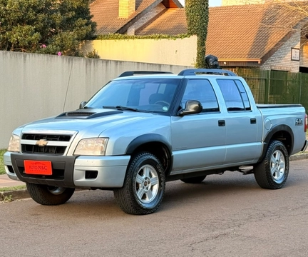 Chevrolet S10 2010 Prata — foto 1 de 3