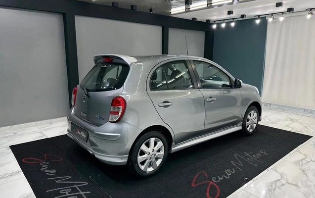imagem-https://www.socarrao.com.br/sc-vehicle-images-prod/2950292/1789663431295-8251839_2_B_71e8d9464c.jpeg