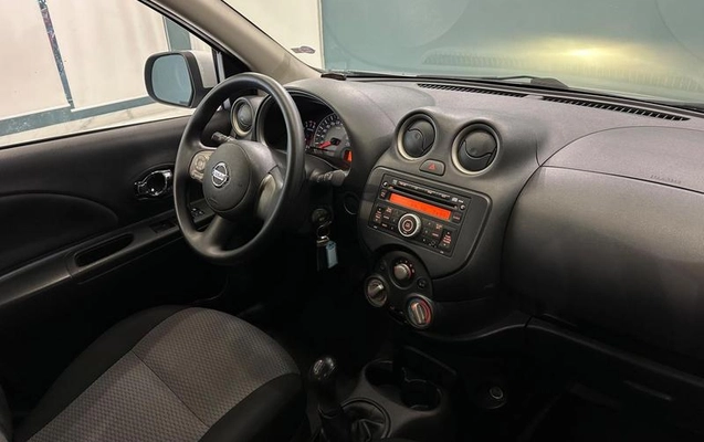 imagem-https://www.socarrao.com.br/sc-vehicle-images-prod/2950292/1789663431304-8251839_8_B_9c17d70111.jpeg