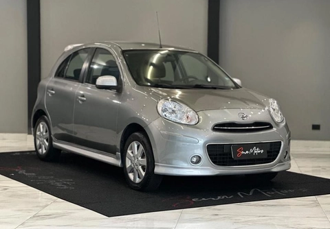 Nissan MARCH 2014 Cinza — foto 1 de 3