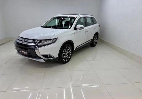 Mitsubishi OUTLANDER 3.0/ GT 3.0 V6 Aut. 2018 Branco — foto 1 de 3