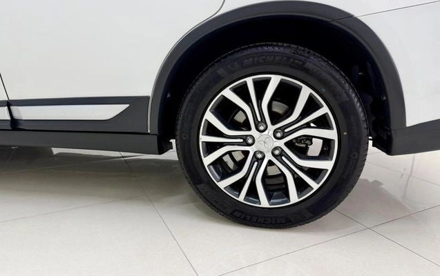 imagem-https://www.socarrao.com.br/sc-vehicle-images-prod/2950371/1787692507381-8333953_13_B_c6e5584cc2.jpeg