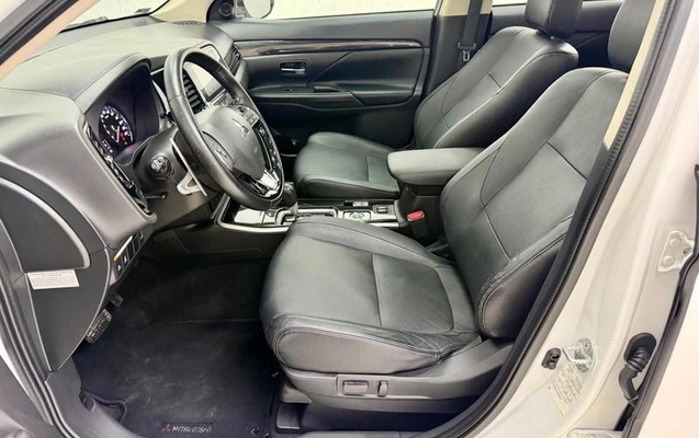 imagem-https://www.socarrao.com.br/sc-vehicle-images-prod/2950371/1787692507382-8333953_18_B_5aed593b45.jpeg