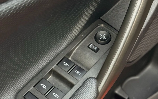 imagem-https://www.socarrao.com.br/sc-vehicle-images-prod/2950869/1787575085459-gb-42b8ac4.jpeg