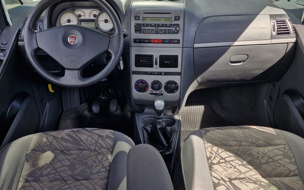 imagem-https://www.socarrao.com.br/sc-vehicle-images-prod/2951759/1785449648255-MjAuanBlZw.jpeg