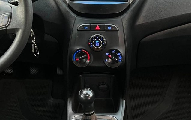 imagem-https://www.socarrao.com.br/sc-vehicle-images-prod/2964002/1785496570912-9be33ead-47d8-450c-b831-e8f83df95d4b.jpg