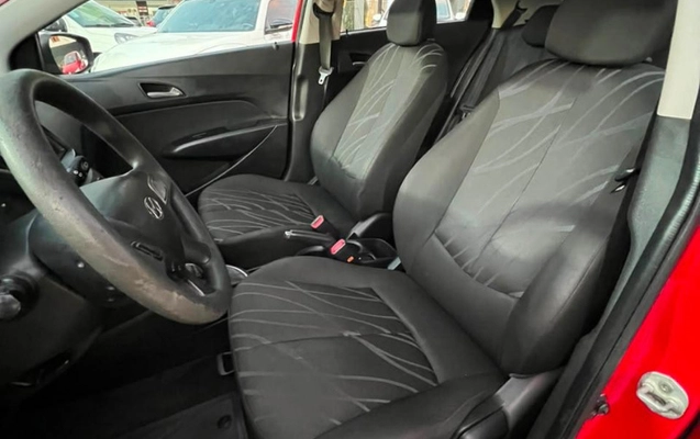 imagem-https://www.socarrao.com.br/sc-vehicle-images-prod/2964002/1785496570916-de2a55be-5d33-4fde-b147-3fda9e7b8a46.jpg