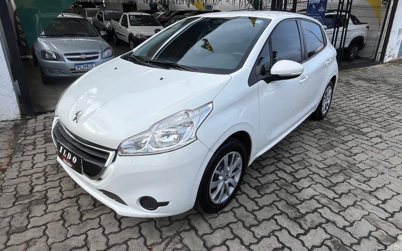 Peugeot 208 2014 Branco — foto 1 de 3
