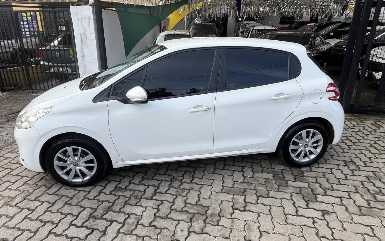 imagem-https://www.socarrao.com.br/sc-vehicle-images-prod/2964068/1785497815487-Ny5qcGVn.jpeg