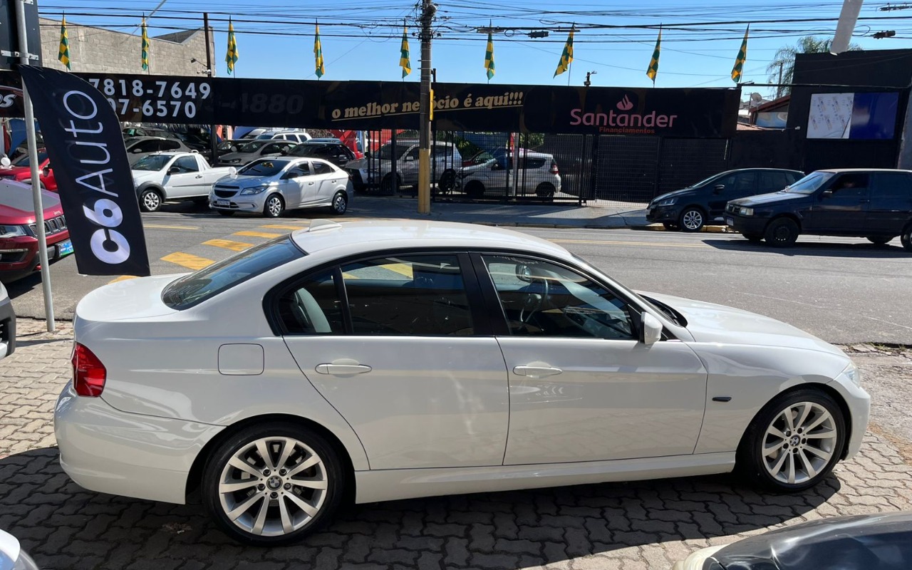 imagem-https://www.socarrao.com.br/sc-vehicle-images-prod/2964073/1785497956940-OC5qcGVn.jpeg