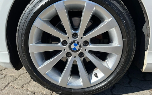 imagem-https://www.socarrao.com.br/sc-vehicle-images-prod/2964073/1785497957576-MTUuanBlZw.jpeg