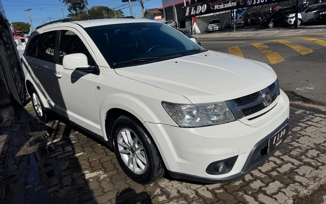 imagem-https://www.socarrao.com.br/sc-vehicle-images-prod/2964083/1785498277702-Mi5qcGVn.jpeg