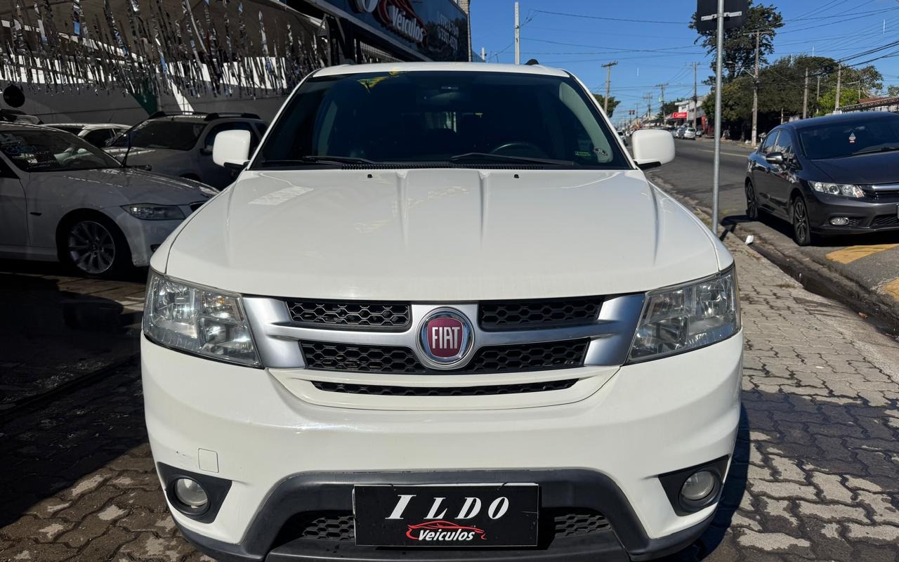imagem-https://www.socarrao.com.br/sc-vehicle-images-prod/2964083/1785498277750-My5qcGVn.jpeg