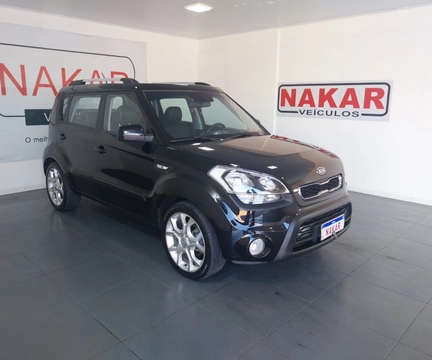 Kia SOUL 2013 Preto — foto 1 de 3