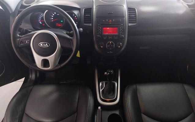 imagem-https://www.socarrao.com.br/sc-vehicle-images-prod/2964105/1787576832198-2r7NqDitR8LkCH7F7KybjFQykH9czokT.jpg