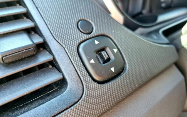 imagem-https://www.socarrao.com.br/sc-vehicle-images-prod/29644/1789664949144-7013127_0_B_ba72b62f71.jpeg