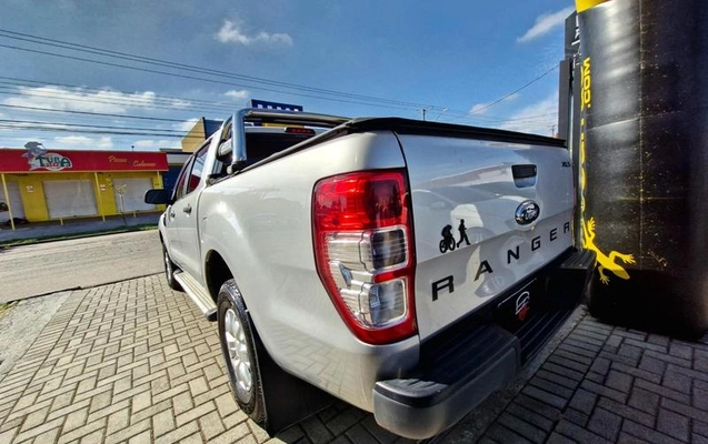 imagem-https://www.socarrao.com.br/sc-vehicle-images-prod/29644/1789664949147-7013127_4_B_e3a56bd01a.jpeg