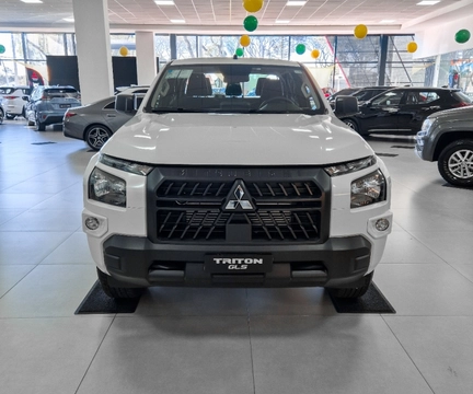 Mitsubishi Triton 2027 Branco — foto 1 de 3