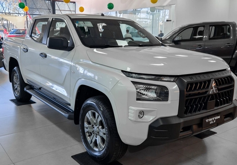 Mitsubishi Triton 2027 Branco — foto 1 de 3