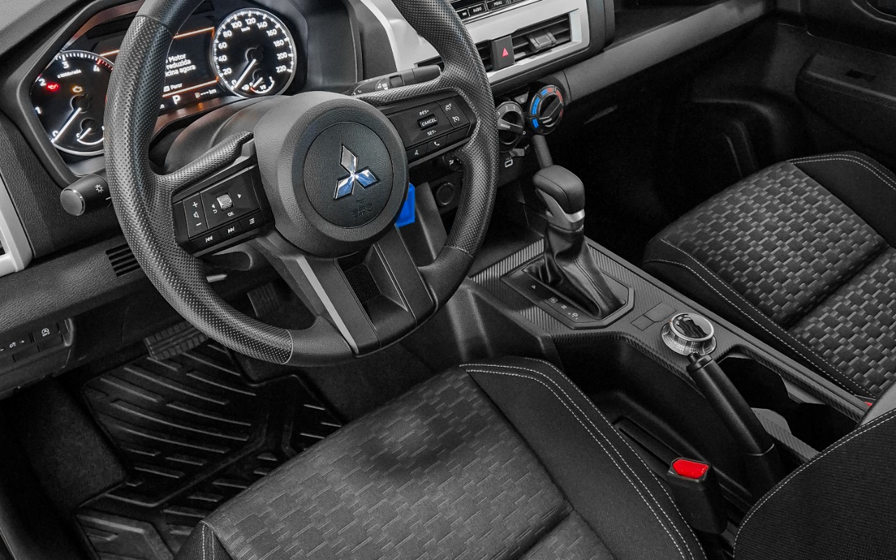 imagem-https://www.socarrao.com.br/sc-vehicle-images-prod/2965211/1785502587240-MjAyNjA3MDhfMTQzODQyLmpwZw.jpg