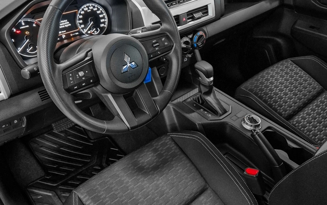imagem-https://www.socarrao.com.br/sc-vehicle-images-prod/2965211/1785502587240-MjAyNjA3MDhfMTQzODQyLmpwZw.jpg