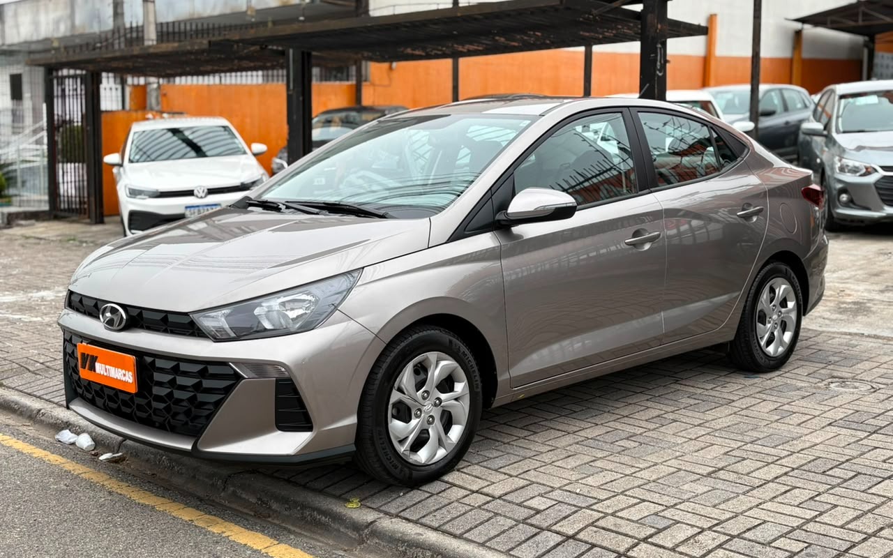 Hyundai HB20S 2026 Bege — foto 1 de 3