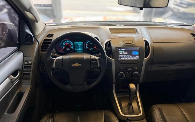 imagem-https://www.socarrao.com.br/sc-vehicle-images-prod/2965458/1787593504577-8180404_8_B_650b758009.jpeg