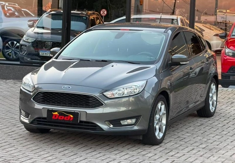 Ford Focus 2016 Cinza — foto 1 de 3