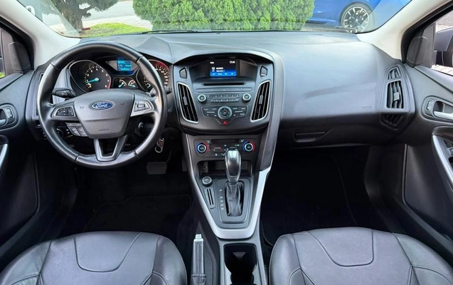 imagem-https://www.socarrao.com.br/sc-vehicle-images-prod/2966090/1786022207106-8327593_4_B_a6d20f33e2.jpeg