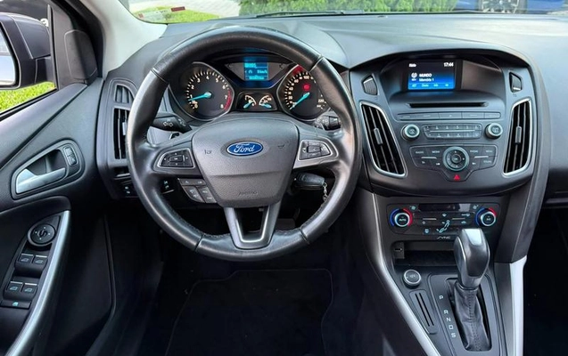 imagem-https://www.socarrao.com.br/sc-vehicle-images-prod/2966090/1786022207108-8327593_4_B_d9269e728a.jpeg