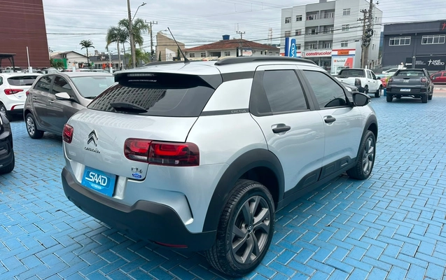 imagem-https://www.socarrao.com.br/sc-vehicle-images-prod/2966170/1788898134734-562d8e57d0444aa78159adffbe76ef08_1785504657928.jpg