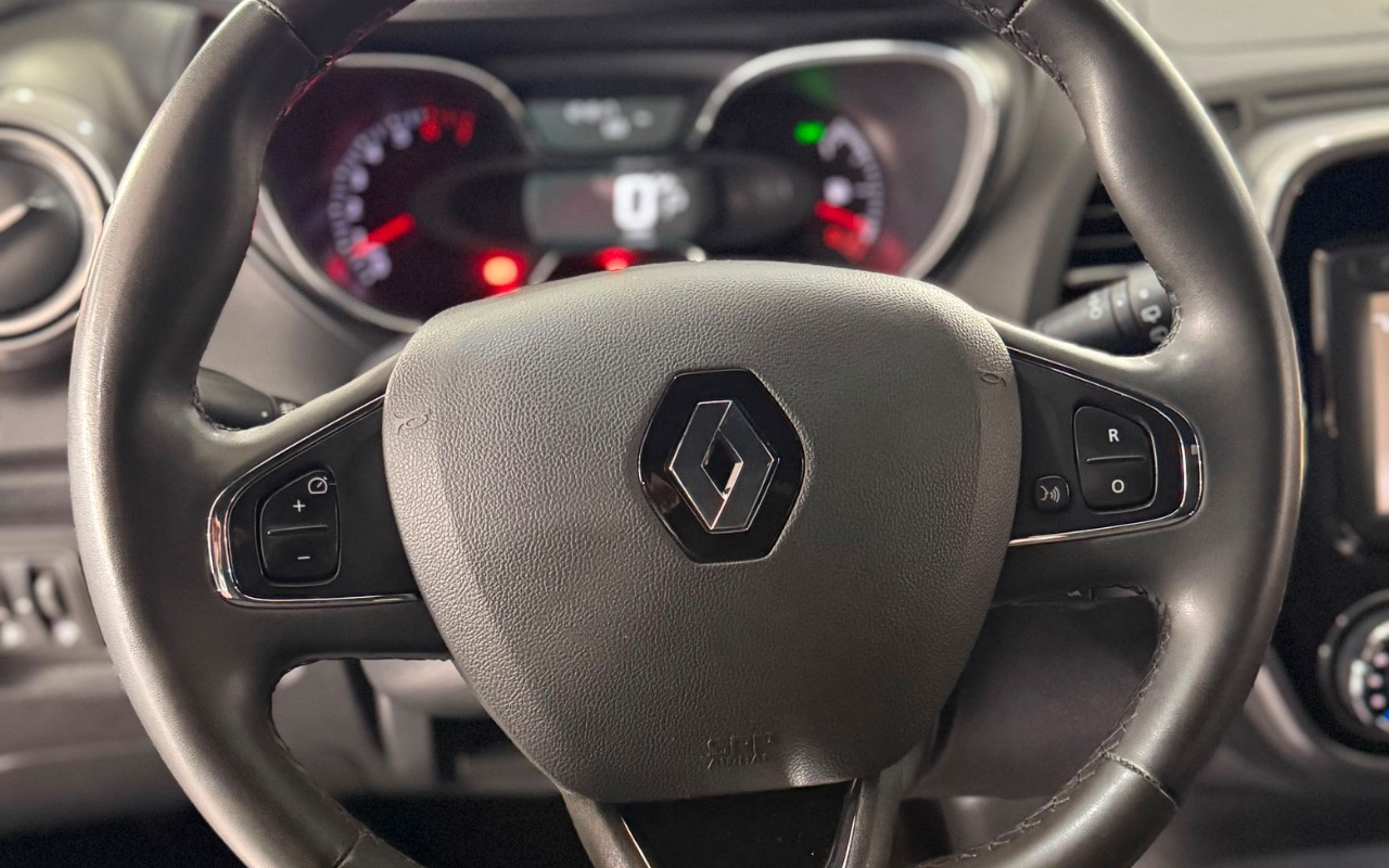 imagem-https://www.socarrao.com.br/sc-vehicle-images-prod/2966205/1785505106121-YWY1YWE2NjUtZjM0OC00ZmVmLWEzMmYtNDVhZGZkYzY4NTA1LmpwZWc.jpeg