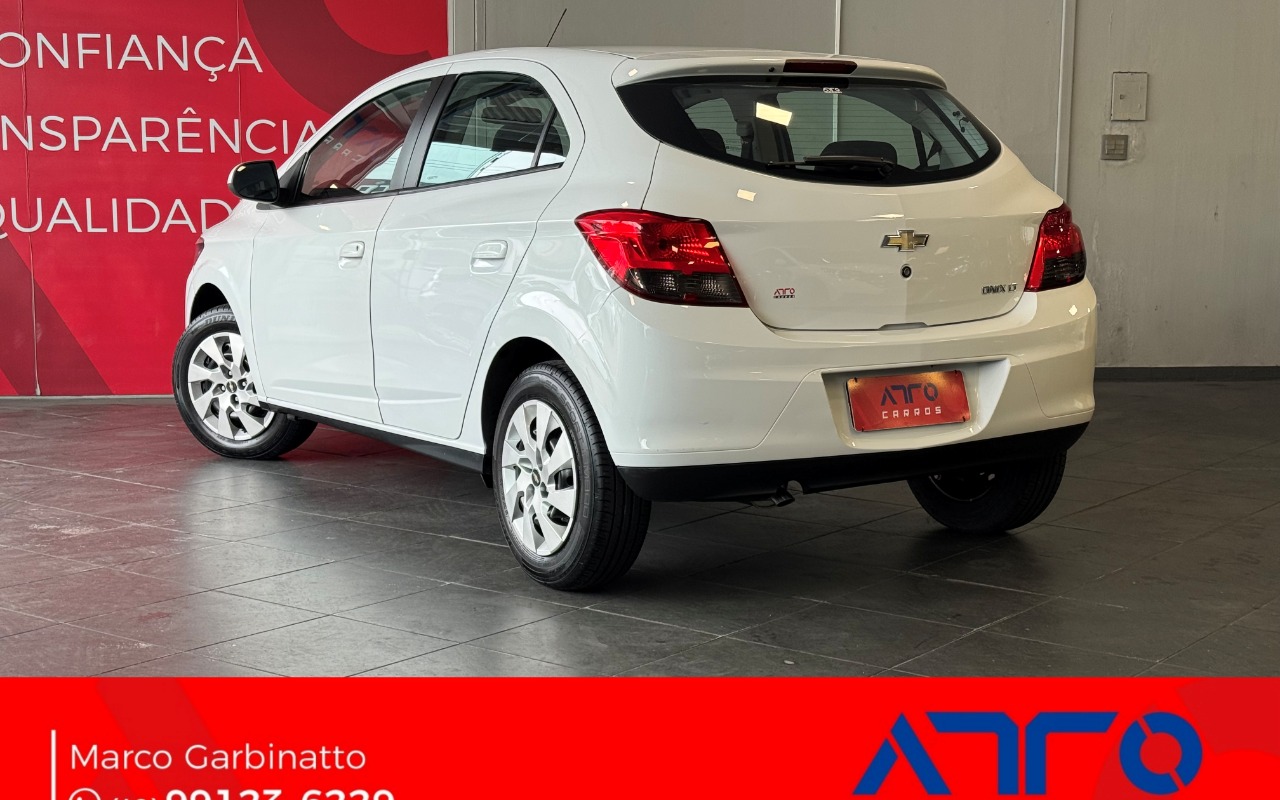 imagem-https://www.socarrao.com.br/sc-vehicle-images-prod/2966230/1787942484270-YmF0Y2hfSU1HXzE0NjAuSlBH.JPG