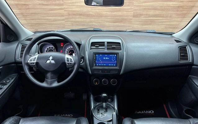 imagem-https://www.socarrao.com.br/sc-vehicle-images-prod/2966343/1785505529506-ysHlfV6X58tKngXL1ID1Q5C3mCaxsbdo.jpg