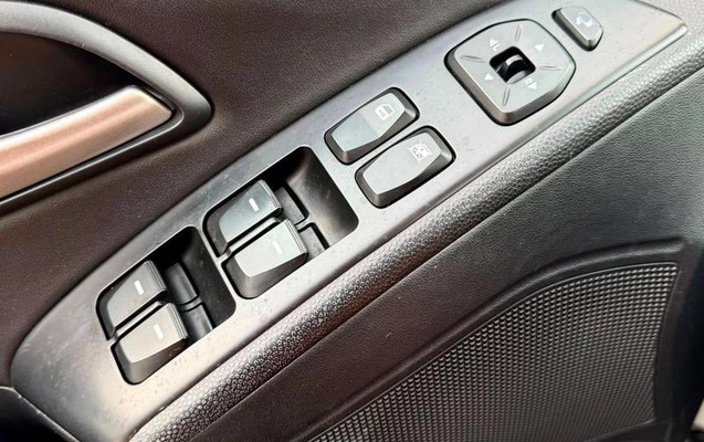 imagem-https://www.socarrao.com.br/sc-vehicle-images-prod/29665/1789664759092-7652762_6_B_ea663a91ca.jpeg