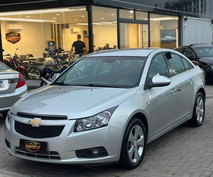 Chevrolet Cruze 2014 Prata — foto 1 de 3