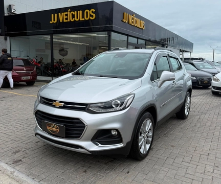 Chevrolet Tracker 2018 Prata — foto 1 de 3